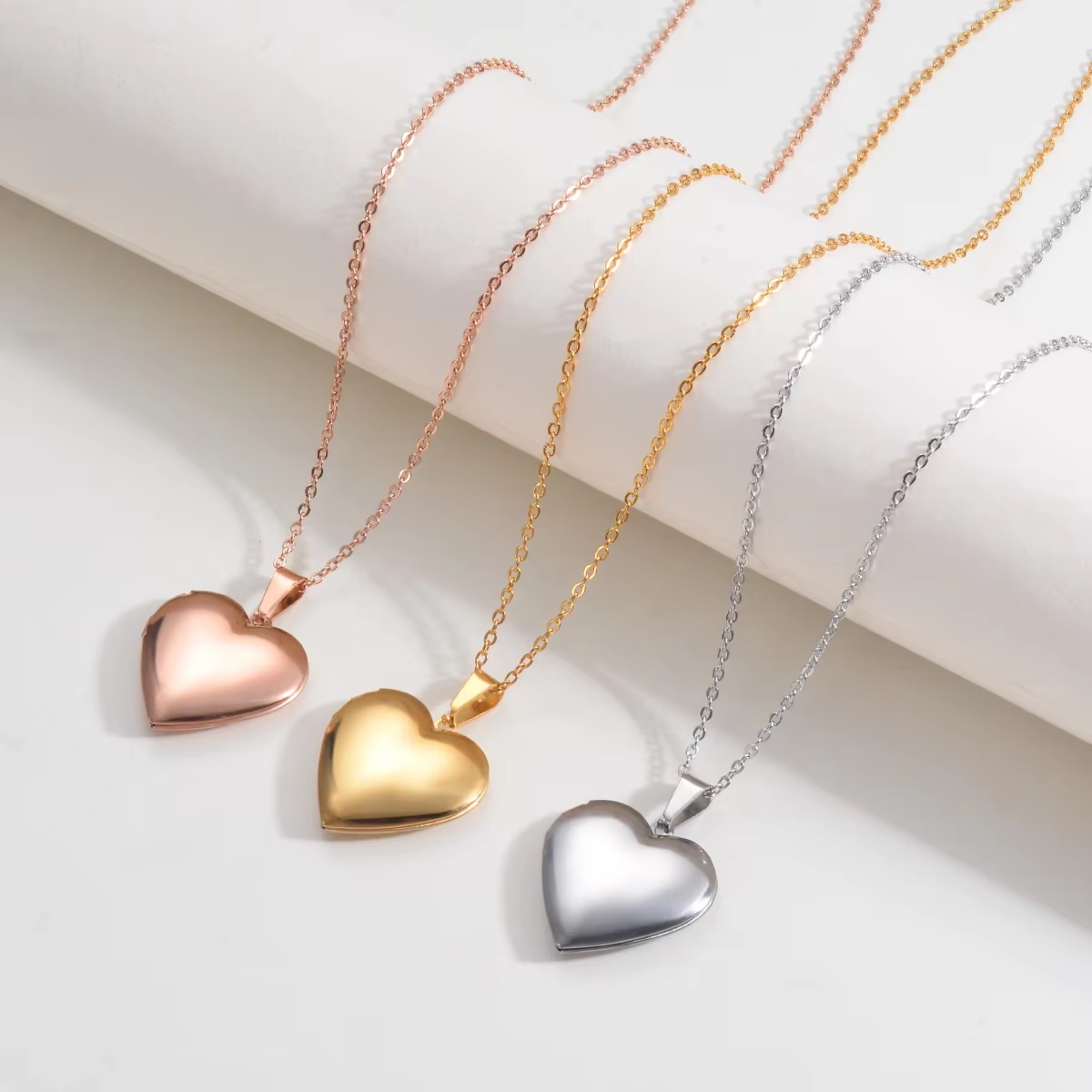 Collier personnalisé de fleur  - Birth Flower Necklace avis et prix