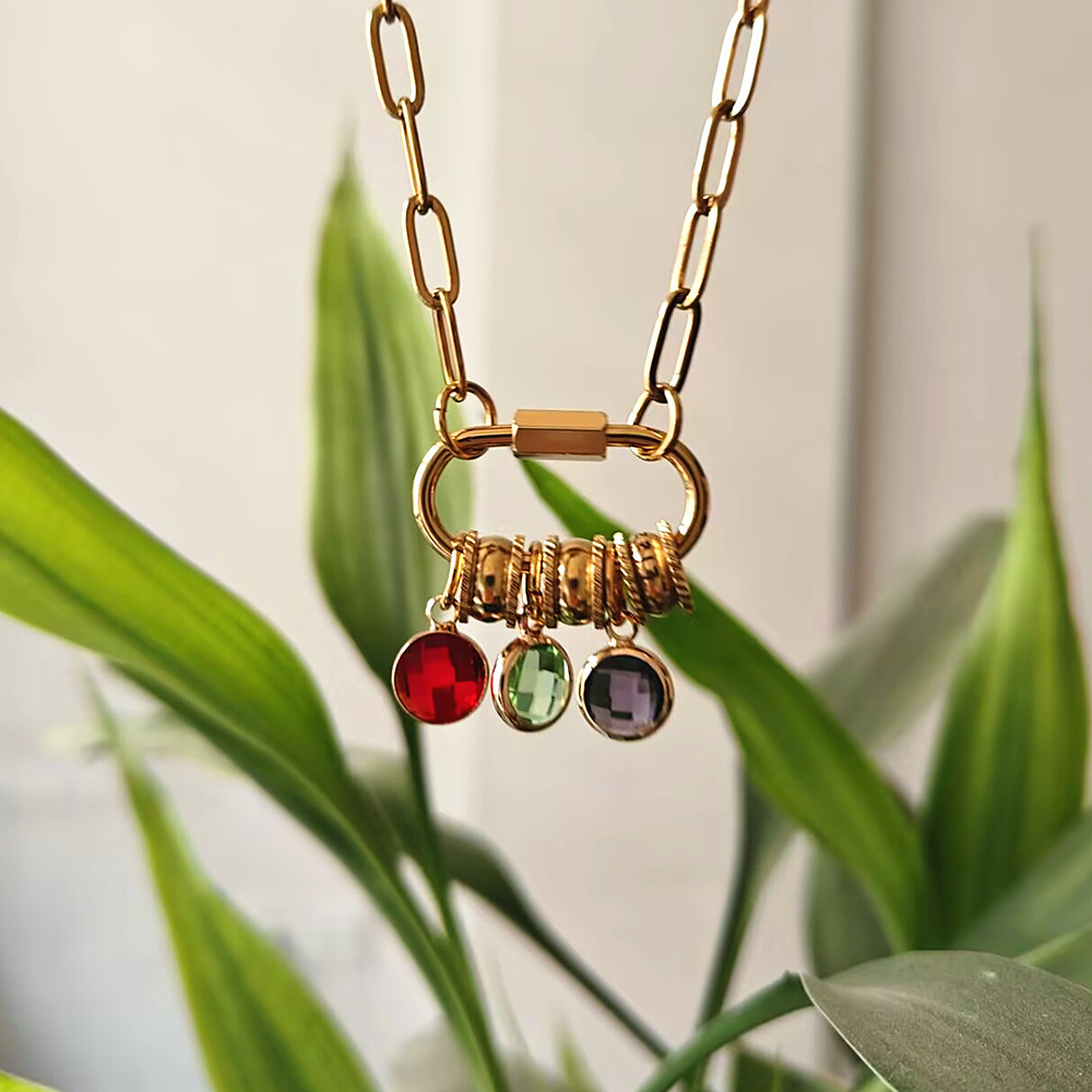 Collier à breloques personnali - Birth Flower Necklace avis et prix